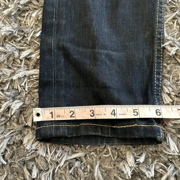 Levi’s 510 dark denim vtg jeans size 30 x 32 fit women’s 8-10 - Picture 3 of 12